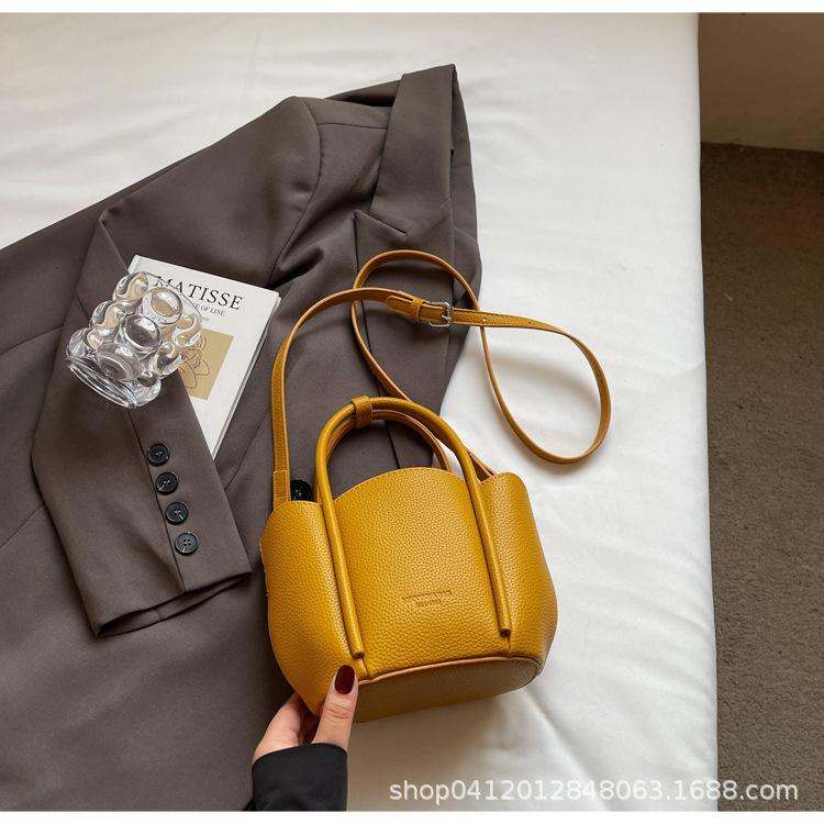 

Трендовая новая простая сумка-ведро ins на плечо кроссбоди сумка дофаминового цвета трендовая сумка для ребенка и мамы женская сумка