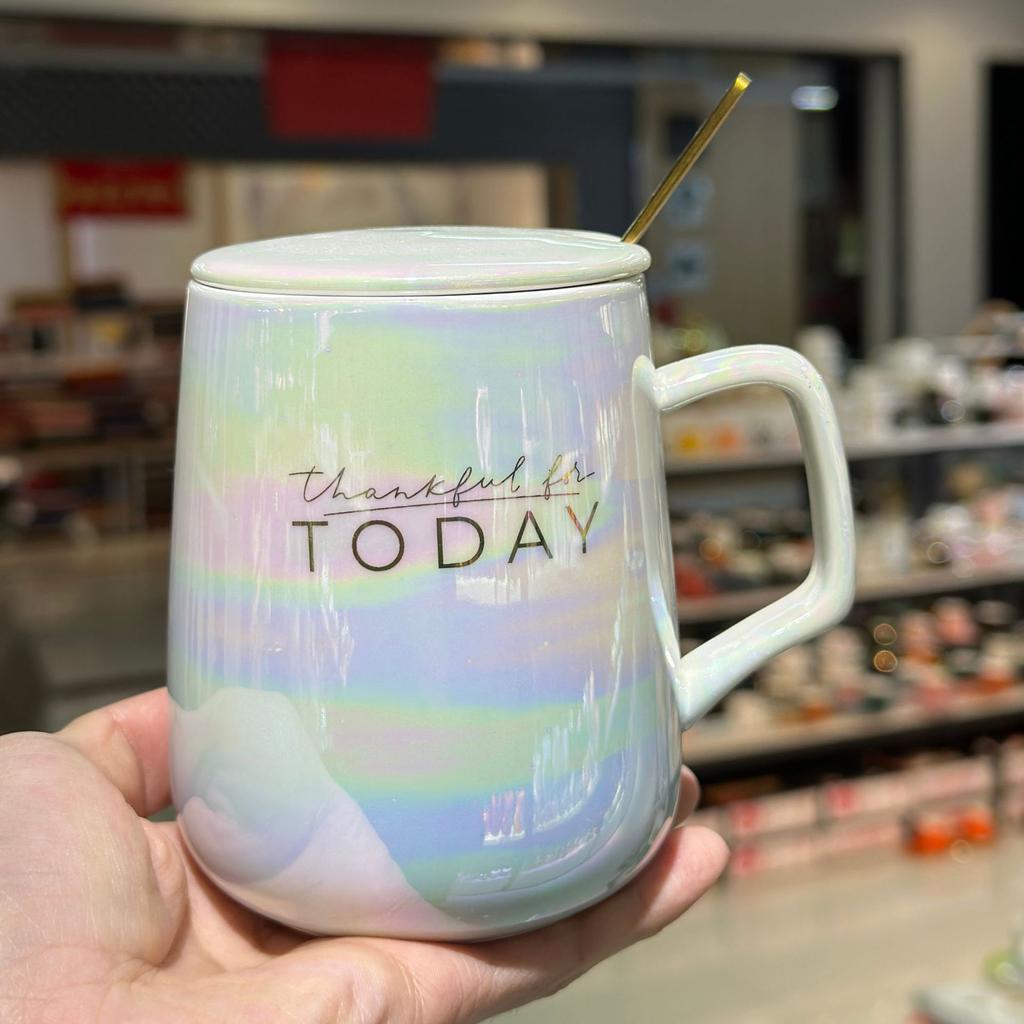 Pearl Glaze Ceramic Cup with Lid Spoon Couple Mug Pearl Fantasy Color Cup High Value High-quality Water Cup for Household Use