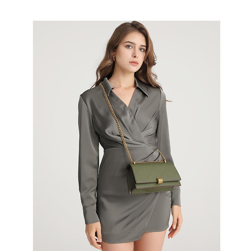 Fashion Underarm Bag Female Korean Version All Fashion Diamond Square Bag Crossbody Lock Hand Chain Bag