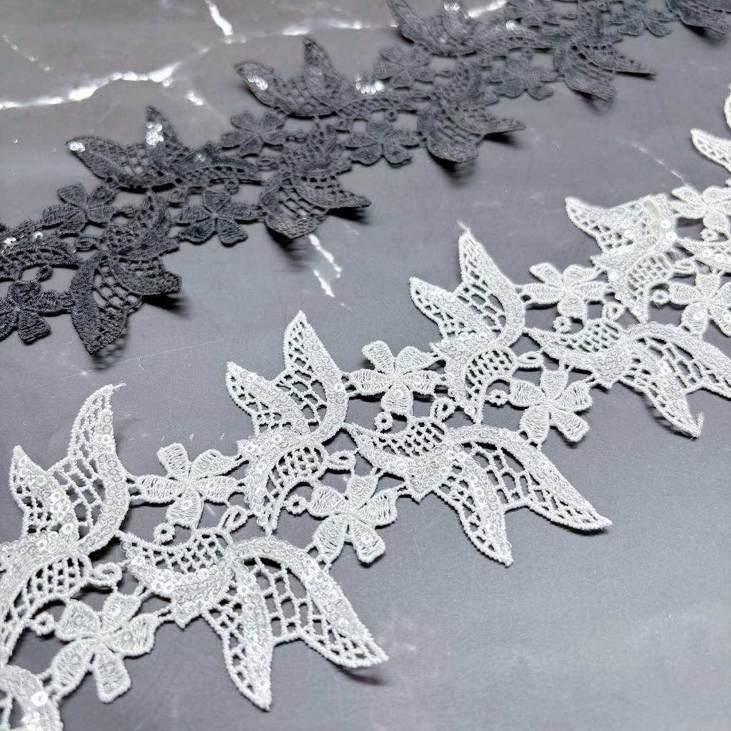 Polyester Bestickte Spitze Perlen Spitze Bekleidungszubehör Zuhause Dekokissen Unterwäsche Gurtband Beidseitige Spitzenaccessoires Hohl