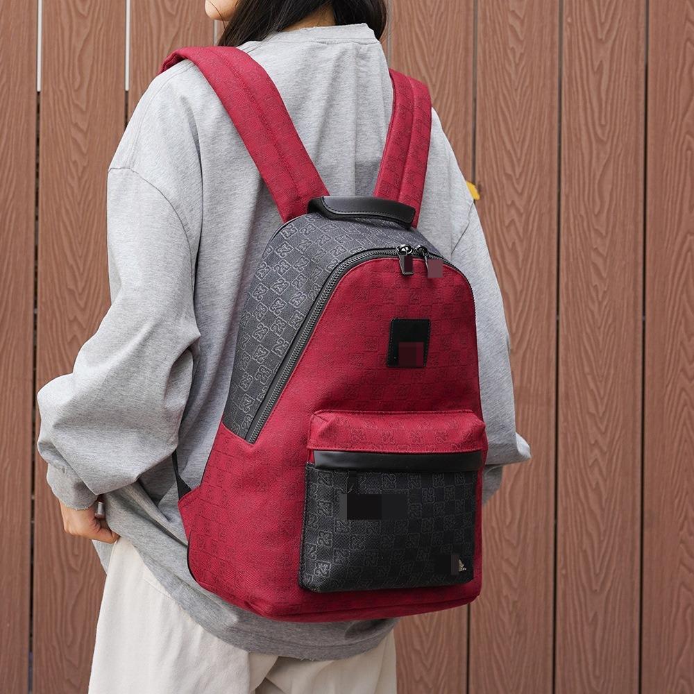 Schachbrettmuster Bedruckter Buchstaben-Rucksack Mittelschule Schultasche Große Kapazität Reisetasche Trendiger Sportrucksack für Herren und Damen.