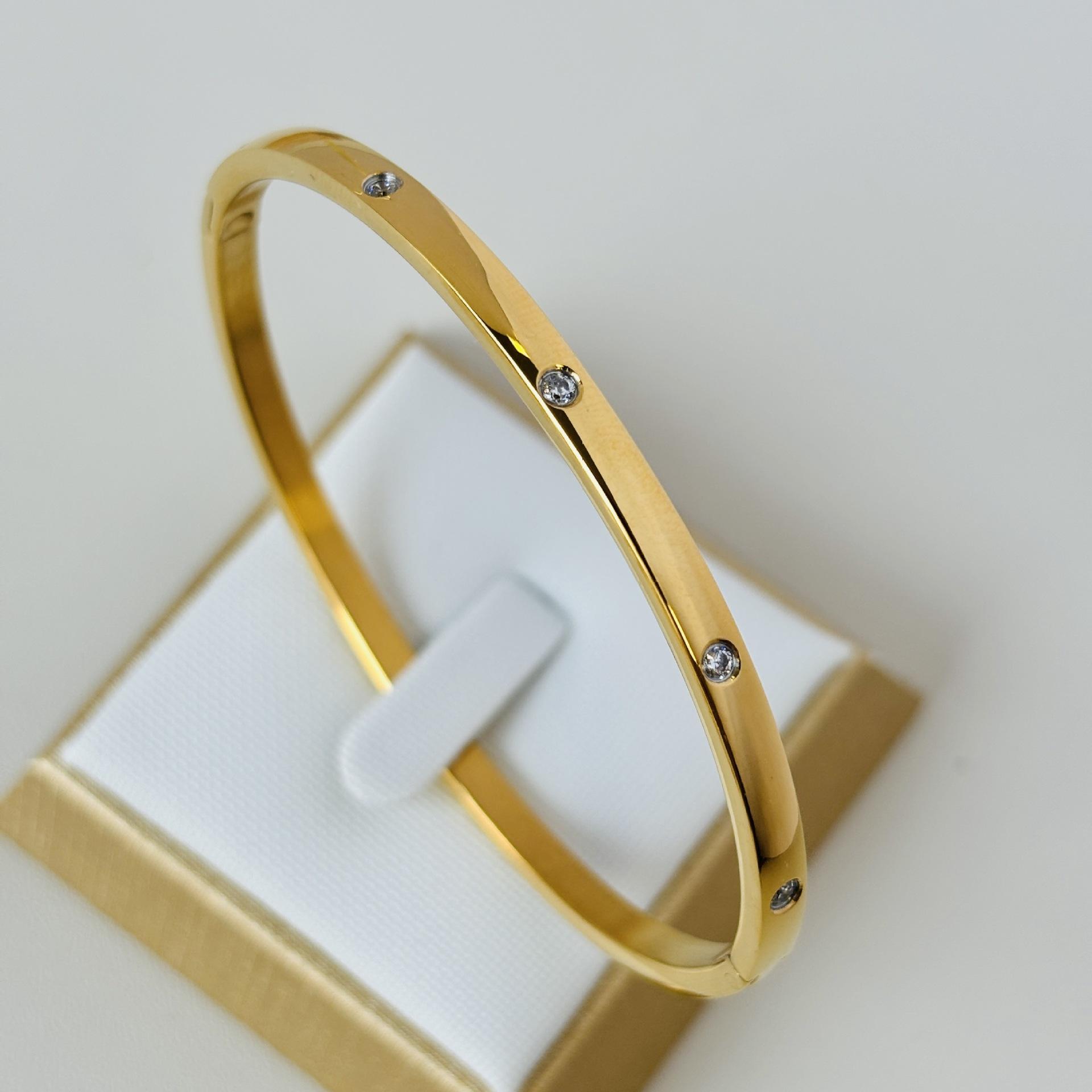 

Высококачественный, Модный, Простой, Водонепроницаемый Браслет от Известного Бренда для Женщин 17CM