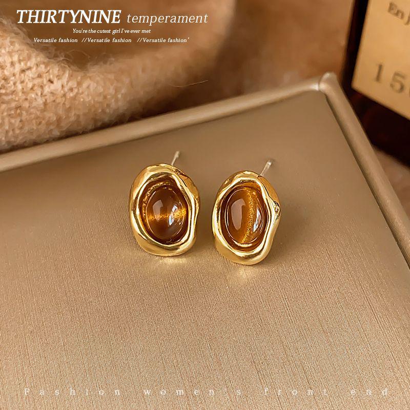 Autumn Retro Amber Stud Earrings - 2025 New Stylish High-End Design for Women