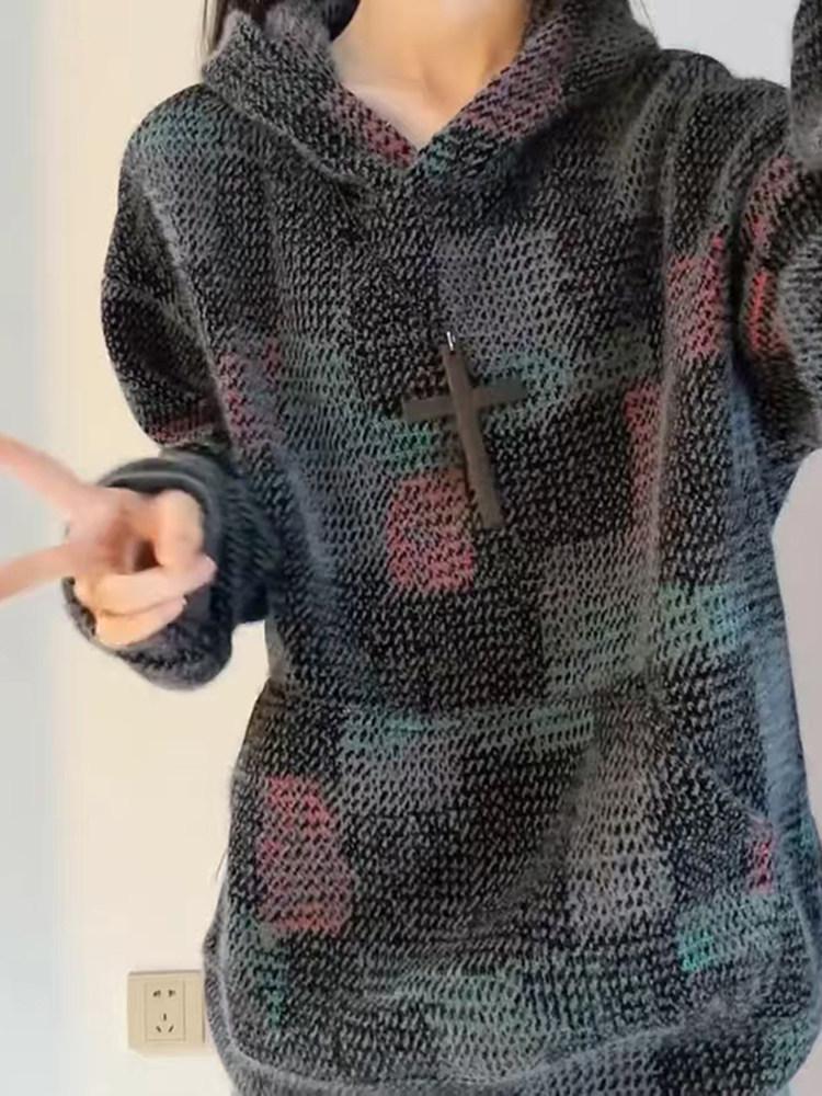 Herrvinterhuvtröja i mocka och stickat, retrodesign med rutmönster