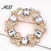 Elegant Shirt Pin Women Rhinestone Hollow Wreath Brooch, Dainty Decorative Badge Sturdy Metal Brooch Pin, Sweater Cardigan Coat Dress Jewelry