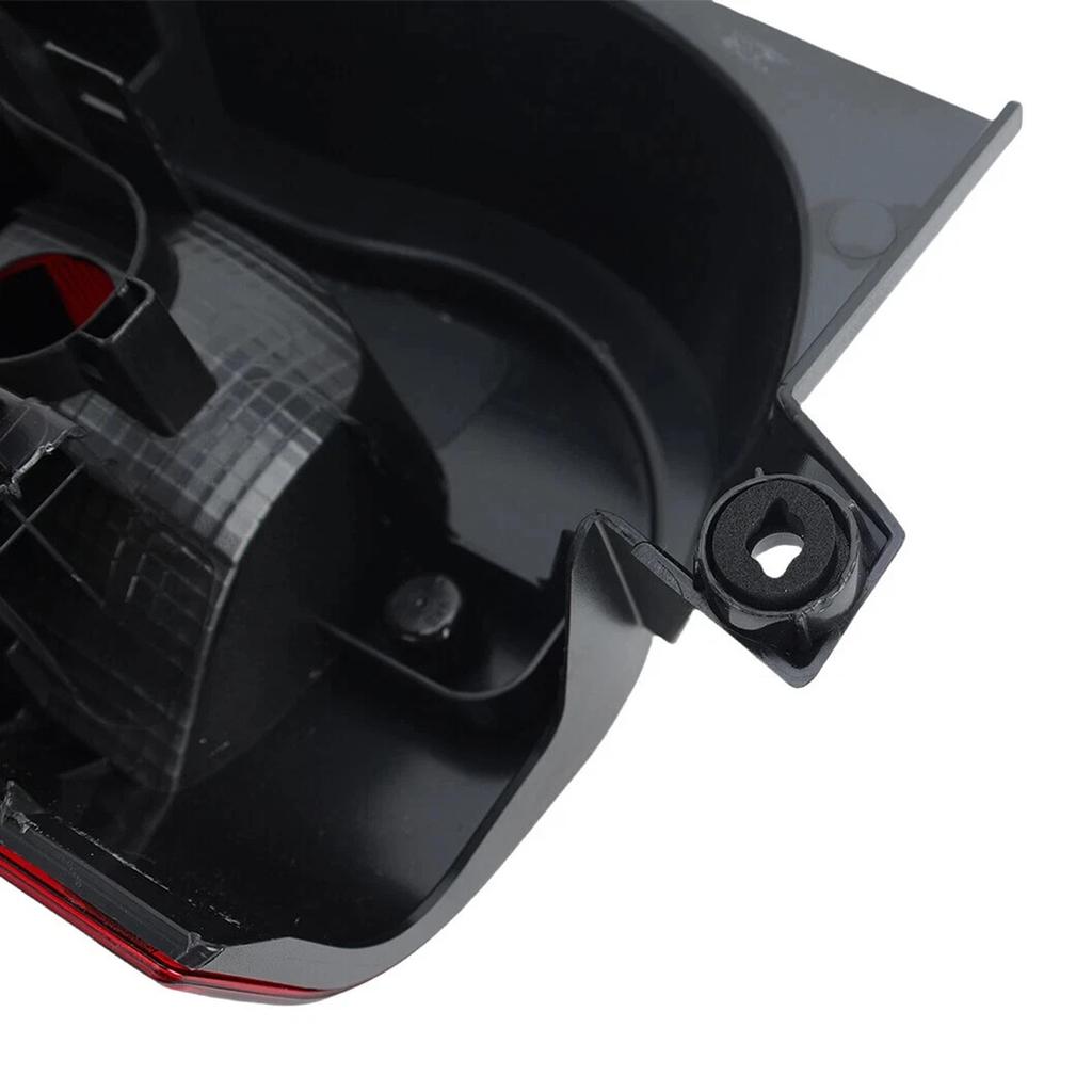 Right Side Rear Tail Light Back Lamp 9820554880 For Peugeot Partner 2018-2024