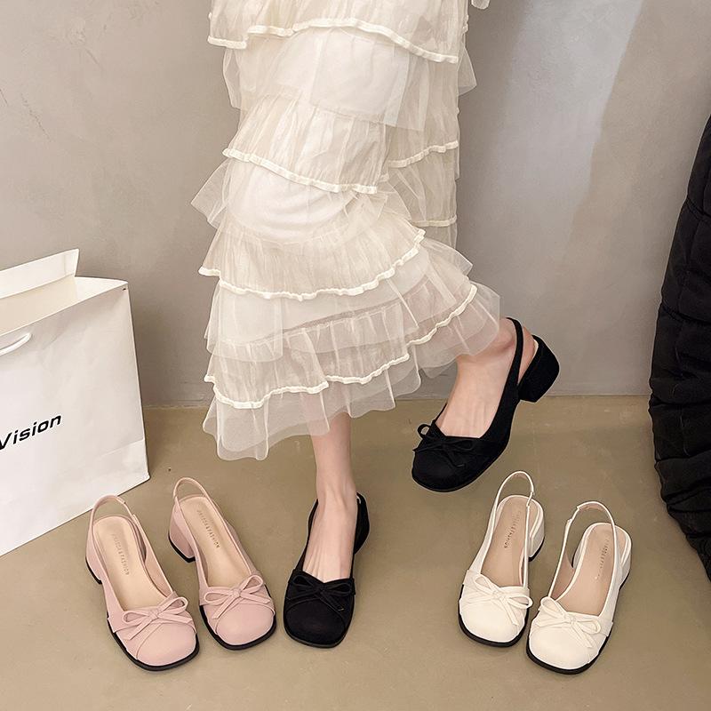2025 Spring and Summer New Sweet Small Square Head Thick Heel Bow Bag Head Sandals Women's Satin Light Mouth Rear Strap Single Shoes
