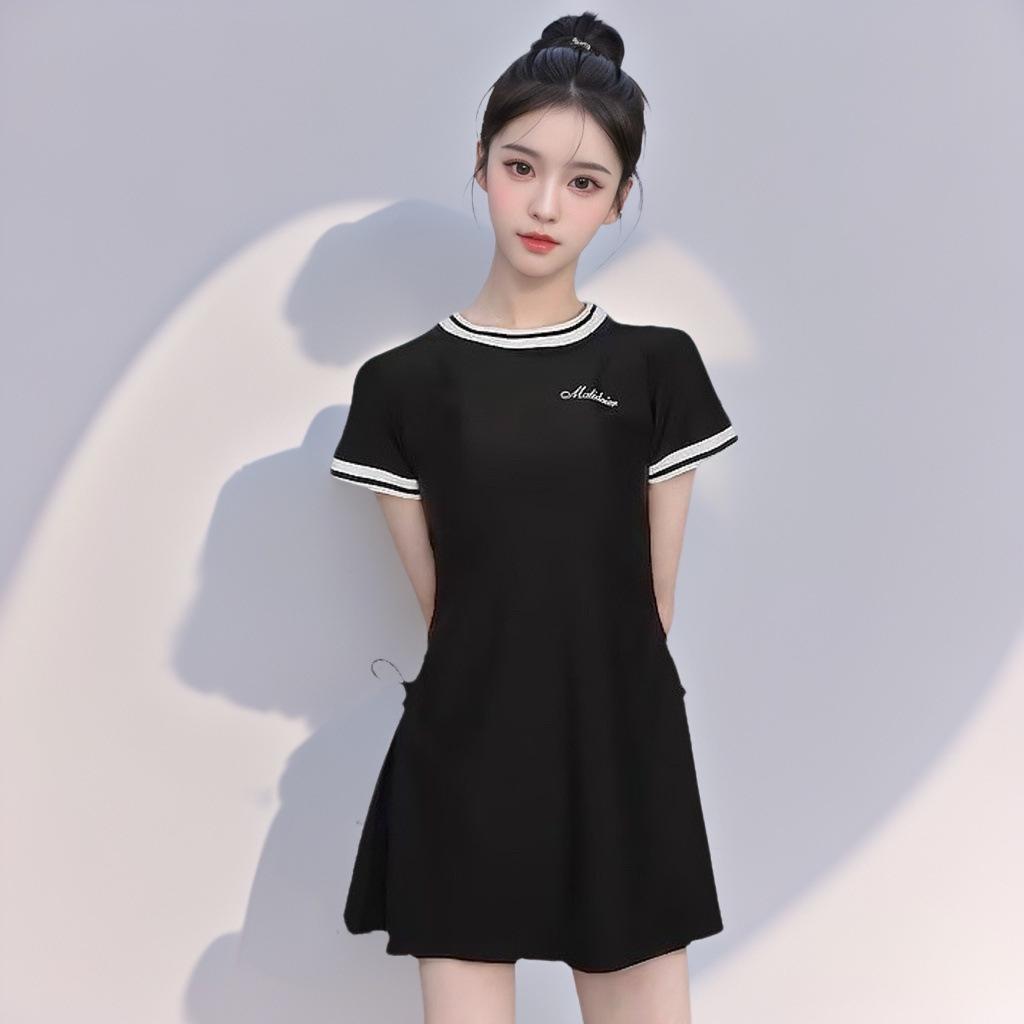 

Раздельный купальник в корейском стиле с цветными блоками: Женская юбка, модная, облегающего кроя, консервативный дизайн, закрывающий живот, для праздников. M (suitable for 80-95 jin)