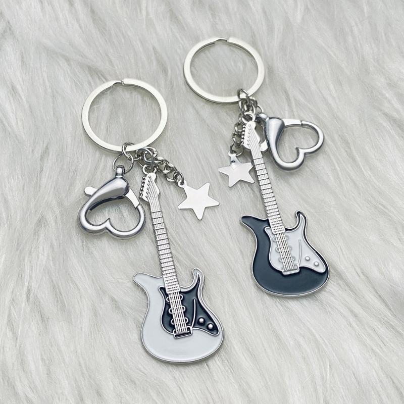 Y2K Guitar Keychain Heart Star Pendant Keyring Accessories Gift for Women Bag