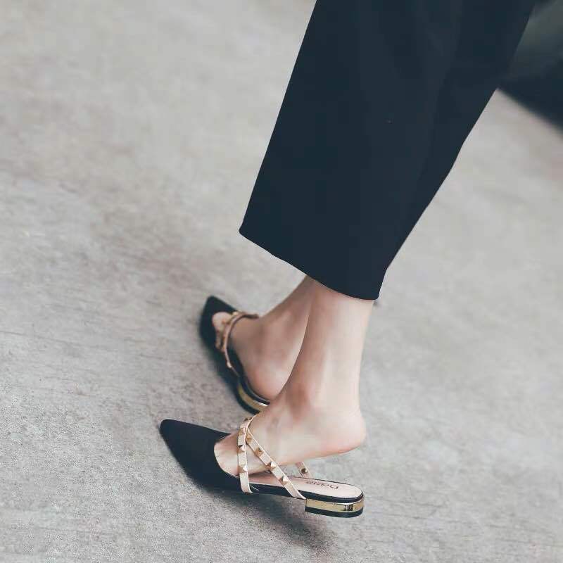 Internet celebrity pointed toe bag head half slippers female summer wear student Korean version of society low heel willow nail sandals low heel m