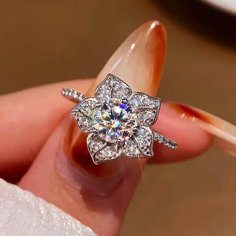 Lady, small fresh Mori ring, camellia lily Korean version jewelry, light luxury commuter style daily style
