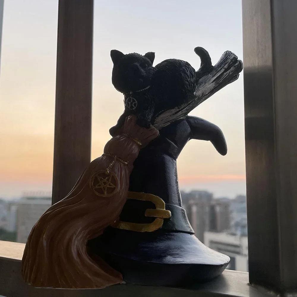 Cute Black Cat Ornament Broom Resin Crafts Figurine Table Art Gift Mini Gothic Home Decor Statues Halloween Desktop Decoration