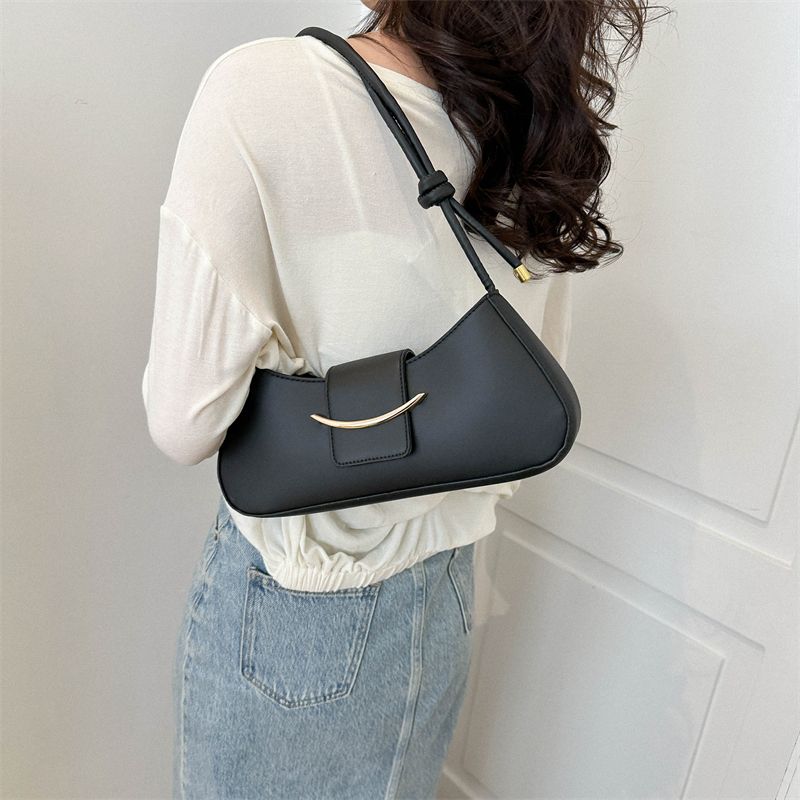 Easy To Carry Belt Buckle Handbag Summer Crossbody Bag Textured Shoulder Bag Minimalist Armpit Bag