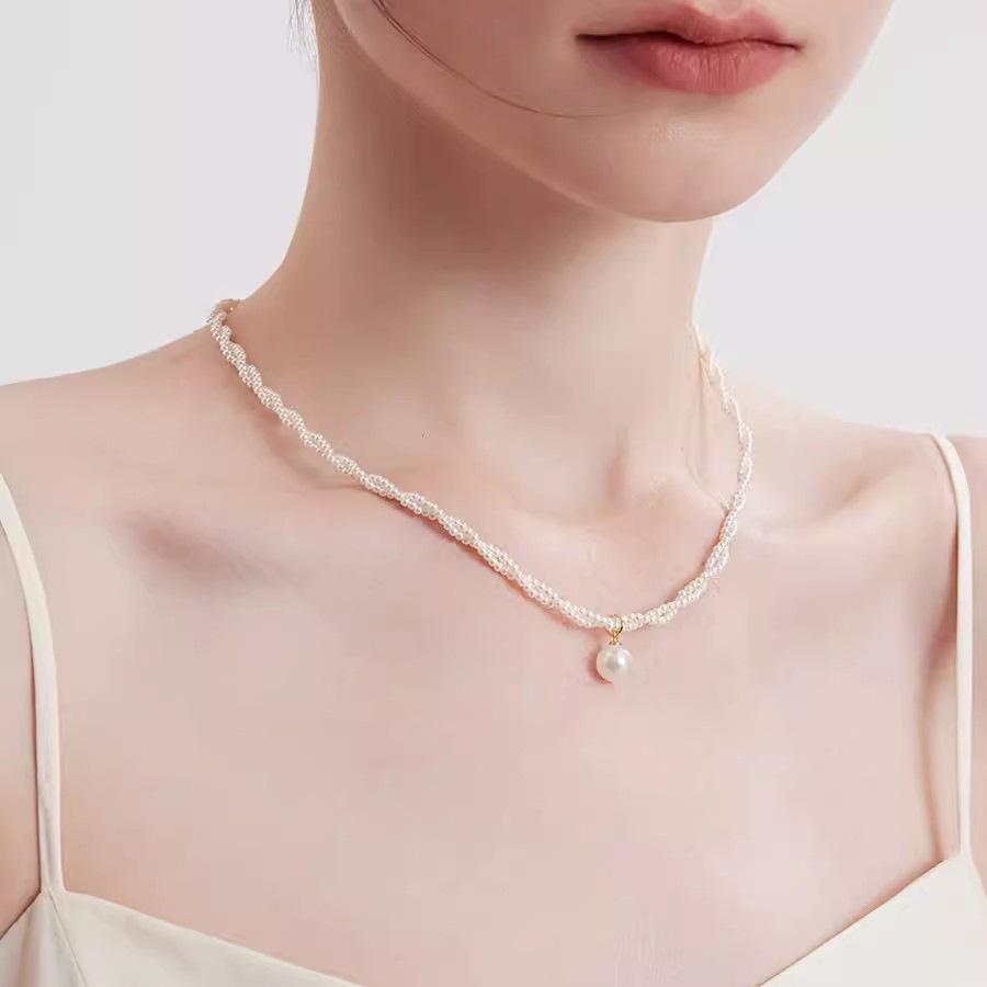 Retro Woven Double-layer Pearl Necklace Light Luxury Niche Design Collarbone Chain Neck Chain 2025 New Trendy