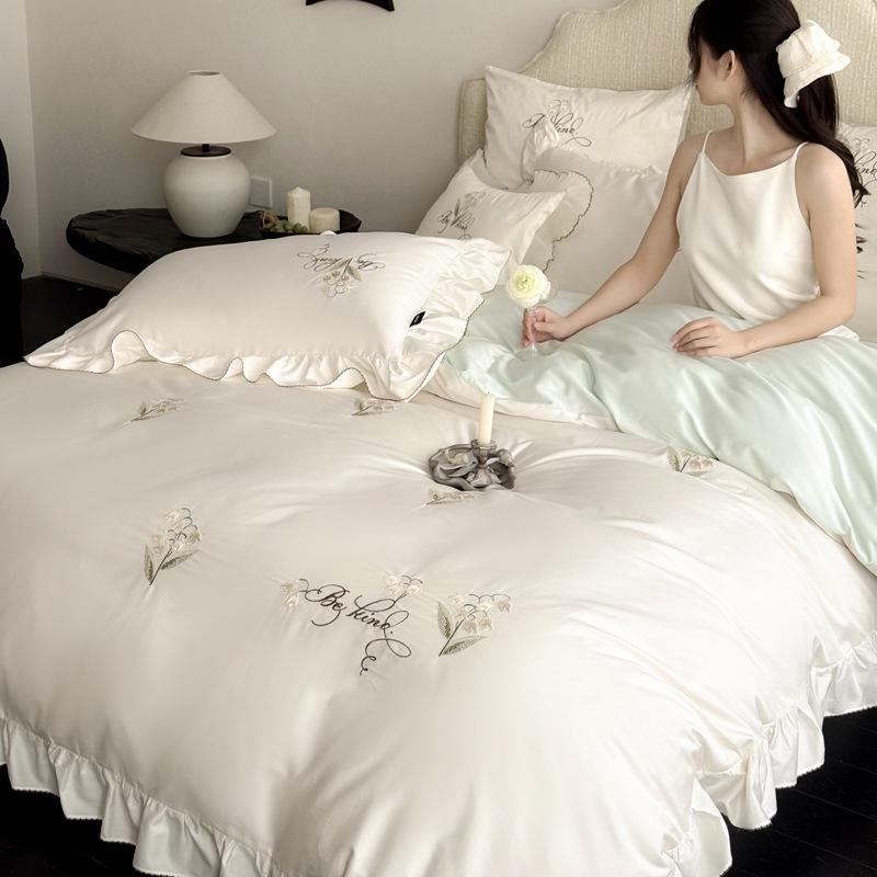 French Princess Style Cotton Lace Embroidery Bedding Set - Skin-Friendly and Breathable, Four-Piece Set