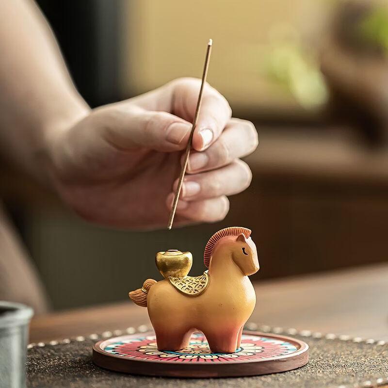 Zhinianhua Auspicious Money Horse Incense Holder