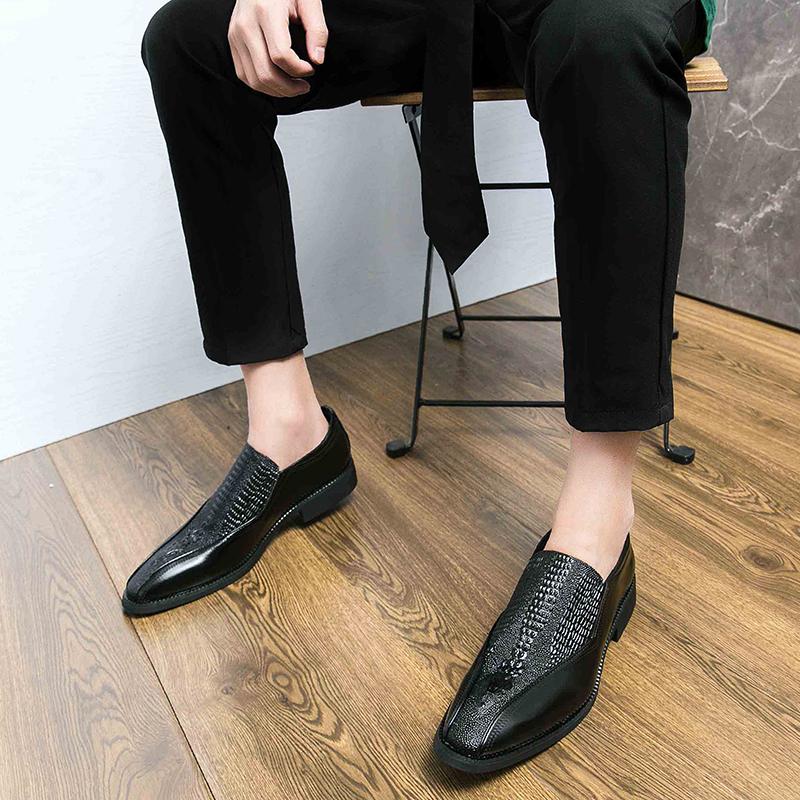 Hochwertige Slipper Schuhe für Herren PU Geprägt Niedriger Absatz Business Formelle Schuhe Bequem Rutschfest Herrenschuhe Größe 38-46