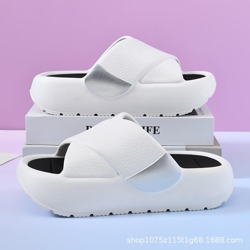 Slippers women's new fashionable thick bottom heightening outer wear sandals comfortable muffin bottom non-slip one-word indoor home mops