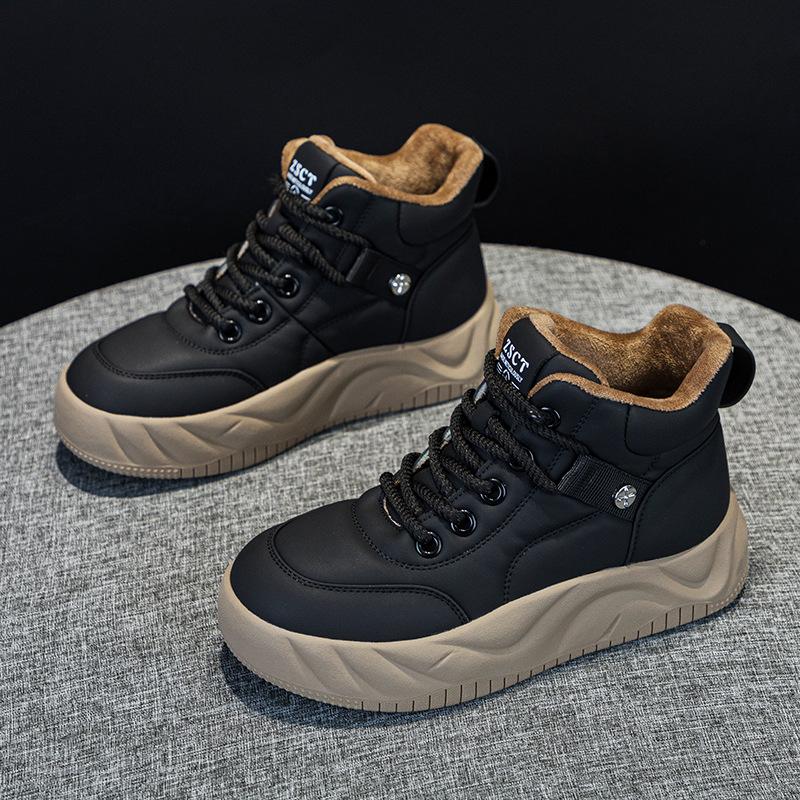 

995 leather little white shoes bread shoes women, autumn and winter trend versatile models 40