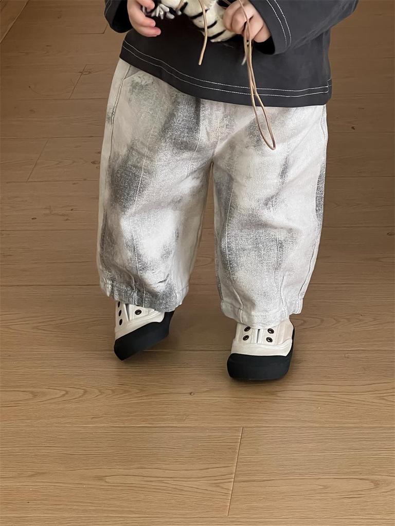 Dziecięcy Jesień 2025 Nowy Zestaw T-shirtu z Okrągłym Dekoltem i Dżinsów - Chłopięca Odzież Jesienna w Stylu Koreańskim