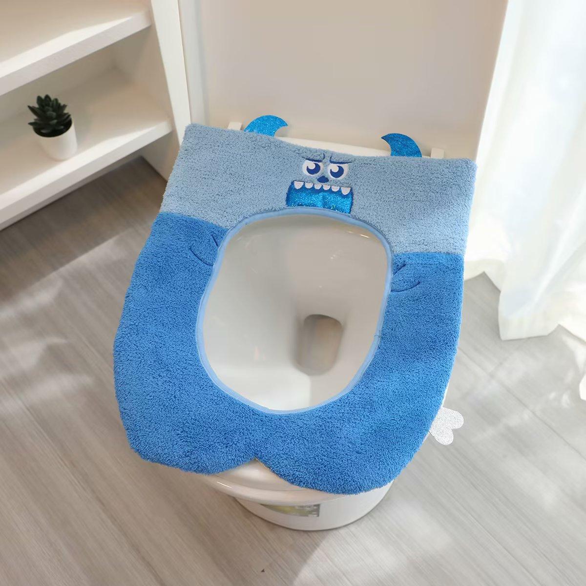 Cute cartoon little devil hairy monster O-shaped universal toilet cover plush toilet cover toilet seat universal toilet seat pad