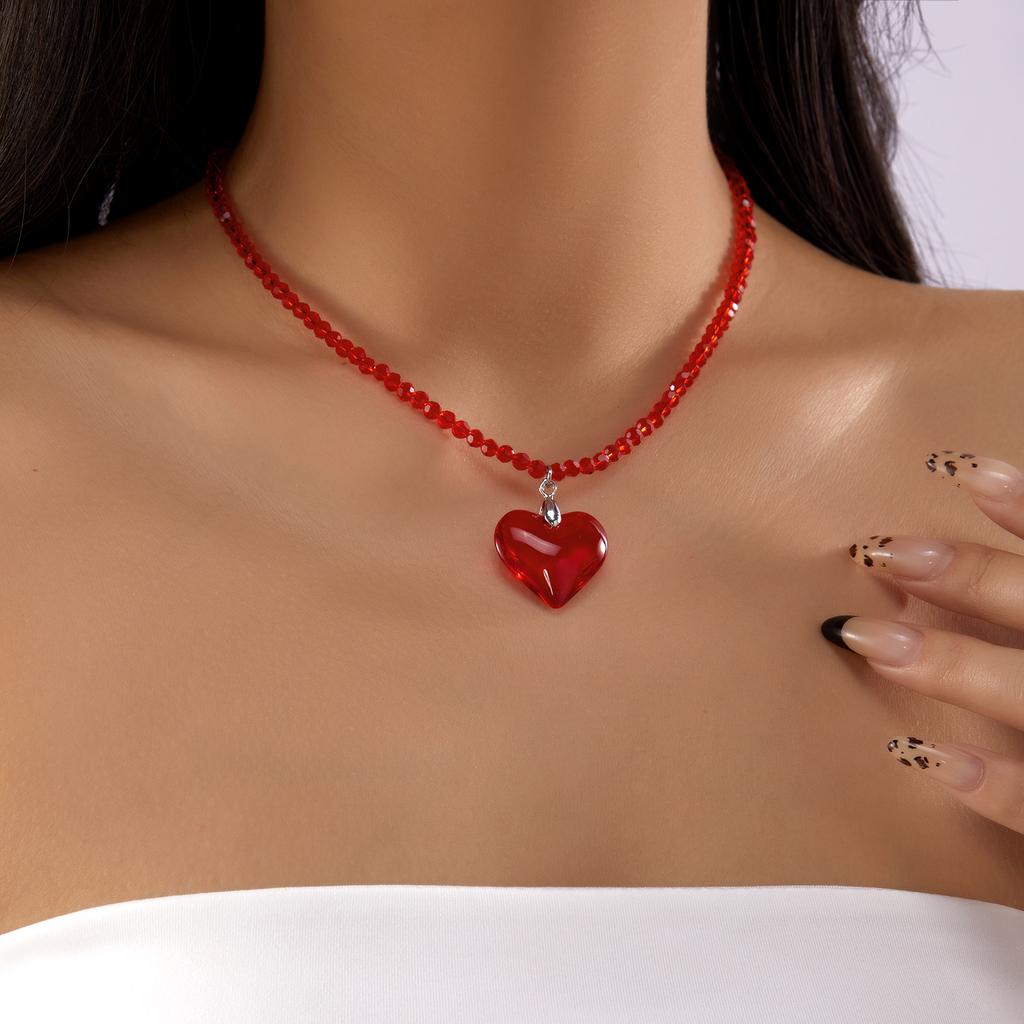 Exquisite Red Crystal Heart Pendant Necklaces for Women Handmade Elegant Imitation Pearls Clavicle Chain Party Jewelry Gifts