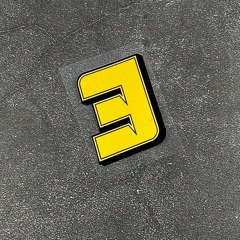 1 Stück Motorräder Goldene Zahlen Aufkleber Wasserdicht für Motorradhelm Verkleidung Kraftstofftank Topcase Roller Universelle Vinyl Aufkleber