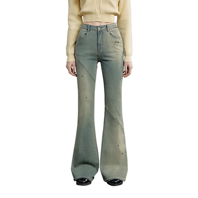 

UNIFREE Women s Vintage Low-Rise Rhinestone Flared Jeans L