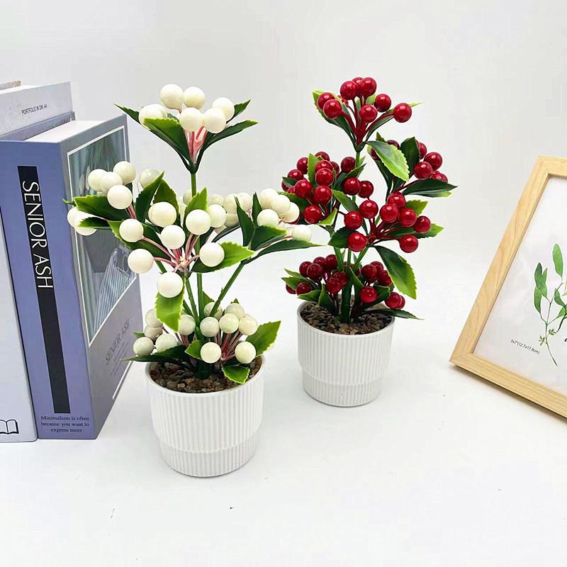 Potted Simulated Berry Plant Artificial Green Plant With Stone Decoration