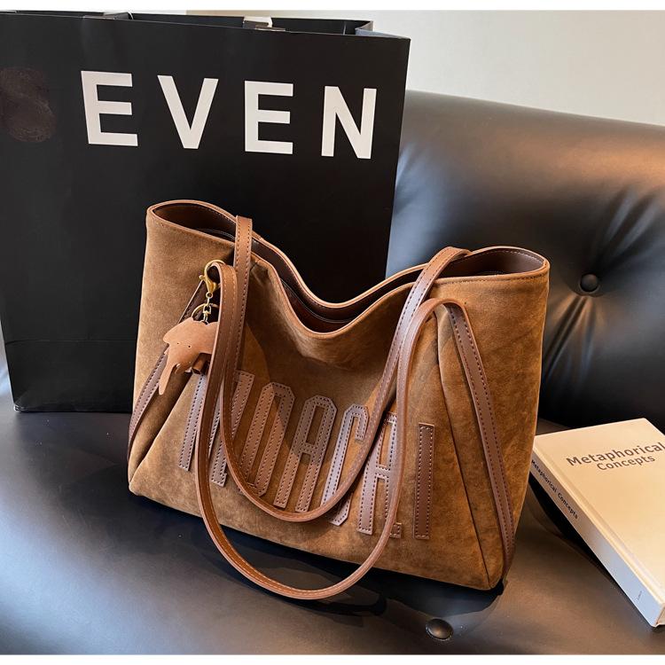 Autumn and Winter Retro Large-capacity Bag Women's 2024 New Fashion Commuter Shoulder Bag Suede Matte Tote Bag