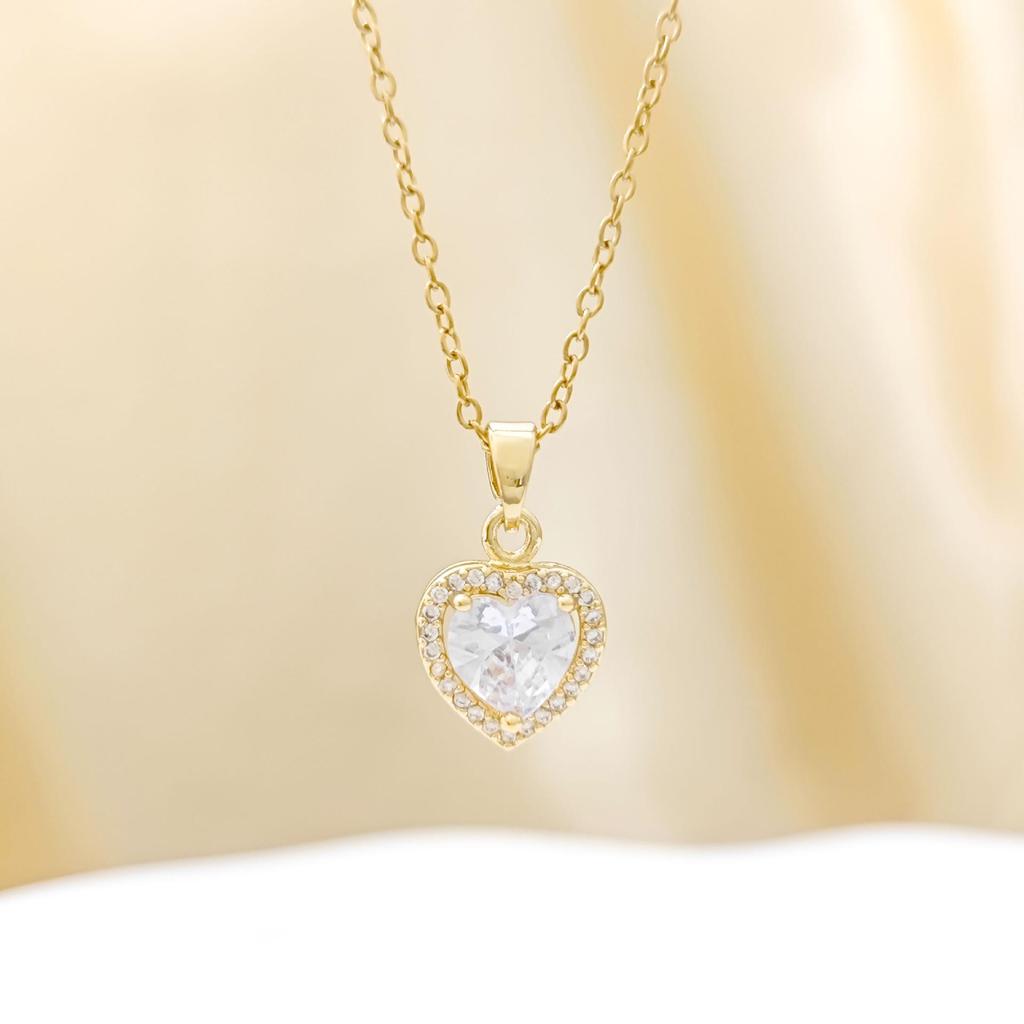 Elegant Heart Pendant Necklace with Rhinestones: Simple, Versatile Design