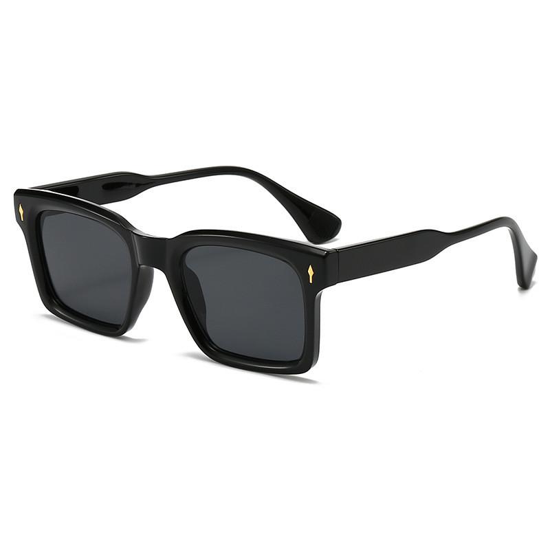 Retro Square Sun Glasses With Uv400 Protection For Outdoor Activities And Fashion Enthusiasts