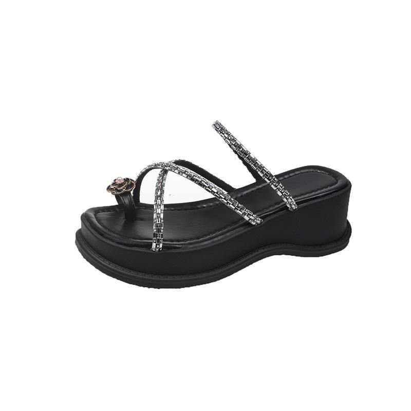 

Крутые тапочки со стразами и перламутром, женская летняя одежда, пляжные тапочки с цветочным принтом, модные толстые подошвы, крутые тапочки с покатым каблуком 40 чёрный