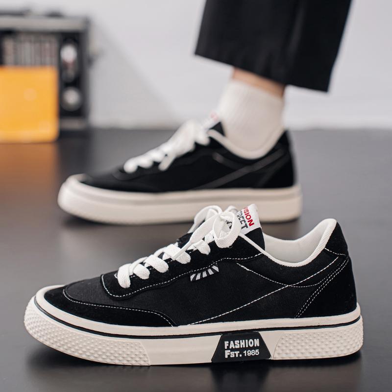 Men's plus-size canvas shoes summer new breathable soft-sole non-slip outdoor walking shoes youth sports board shoes Flat Shoes