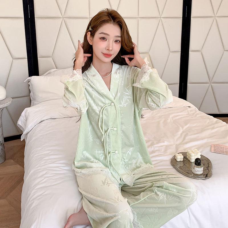 Elegant Autumn/Winter Women's Pajamas - Pure Desire, High-End Style with a Radiant Look