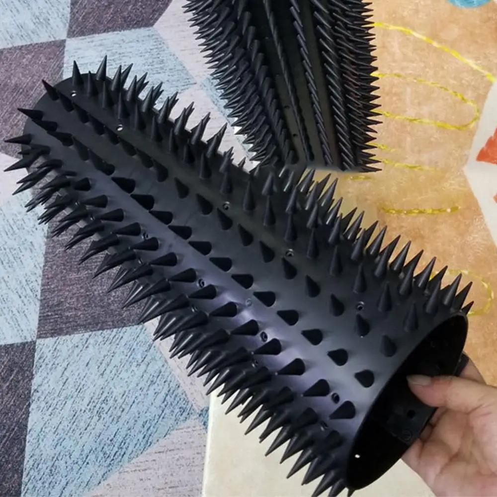 Equine Bovine Massage Brush Sturdy Mulfunctional Strong Weather Resistant Livestock Itch Post Pad for Fence Farm Indoor Garden