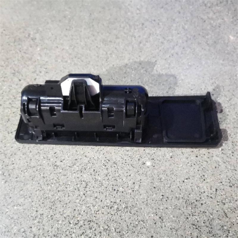 

BMW Tailgate Switch (Part No. 51247368752) for Cross-border E-commerce Standard