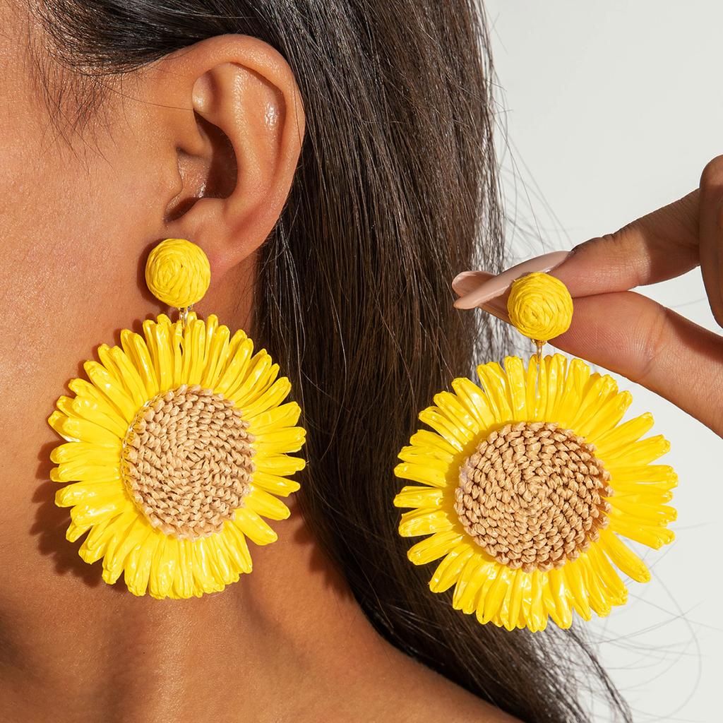 Tocona Bohemia Handmade Colorful Raffia Sunflower Dangle Earrings For Women Vintage Summer Vacation Beach Style Statement Jewelr