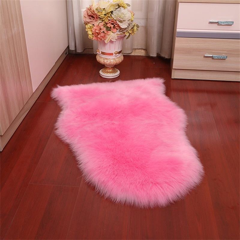 Plush Carpet Long Hair Irregular Shaped Floor Mat Imitation Wool Shaped Bedside Carpet Seat Mat