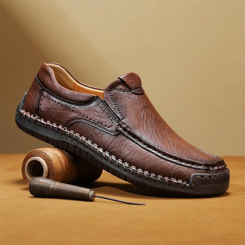2025 New Product Hand-stitched Soft-soled Men's Shoes Popular Casual Shoes Men's Leather Shoes Flat-soled Large-size Loafers
