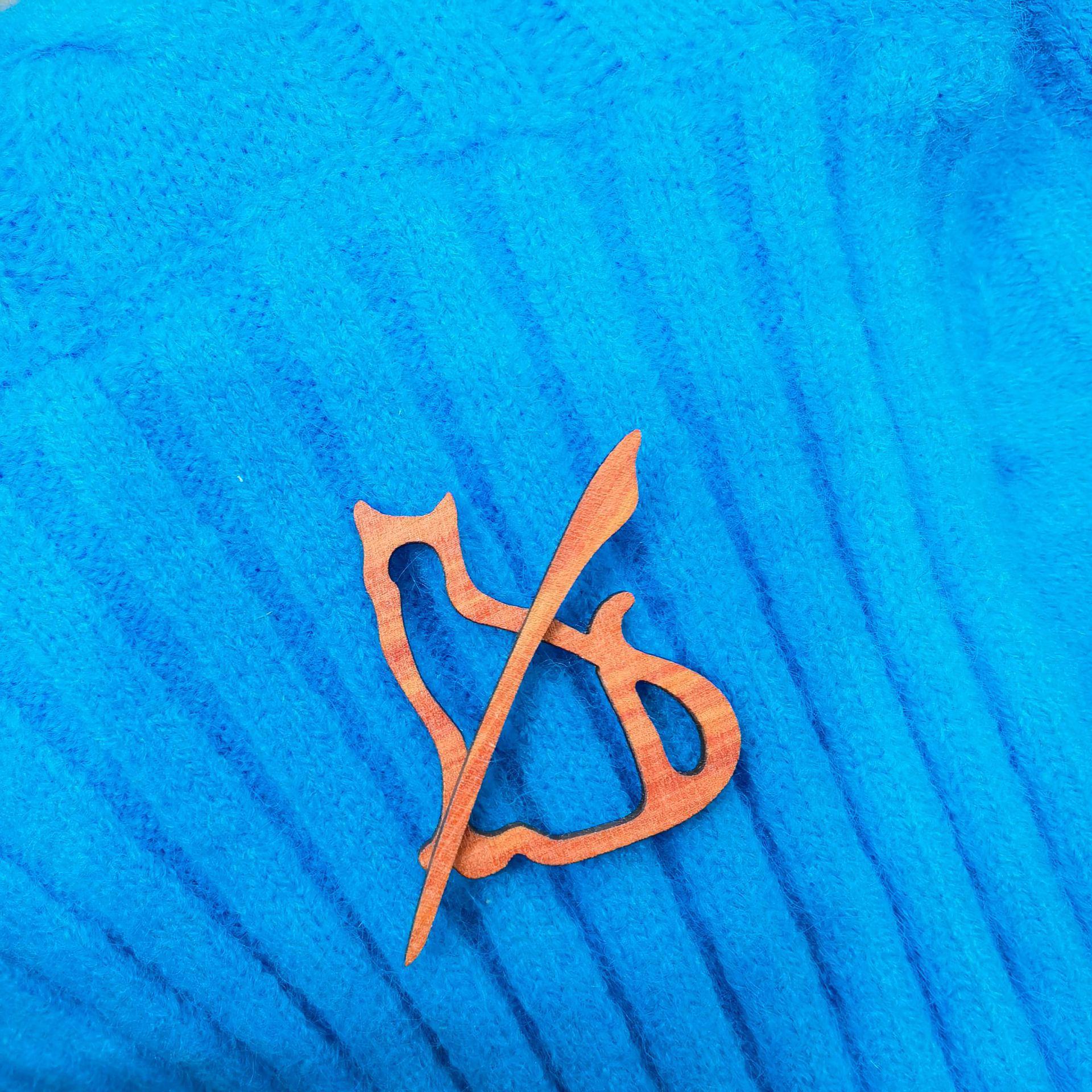 

Брошь-булавка для шарфа и шали в виде животного из дерева - подарок для женщин Cat