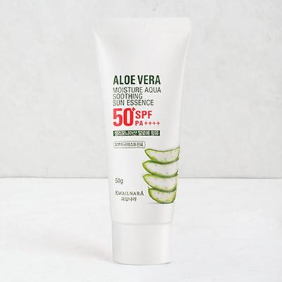 Gwiulnara Aloe Vera Moisture Aqua Soothing Sun Essence 50 G
