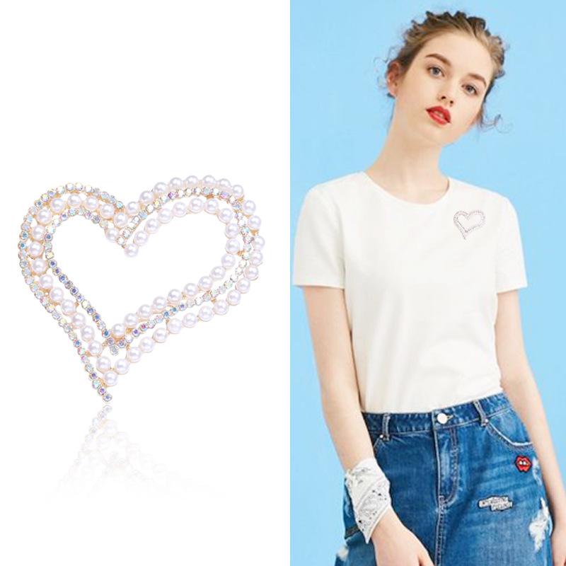 SKEDS Luxury Heart Rhinestone Pearl Women Girls Brooch Pin Korean Style Simple Love Cute Jewelry Clothes Shining Brooch Pin Gift