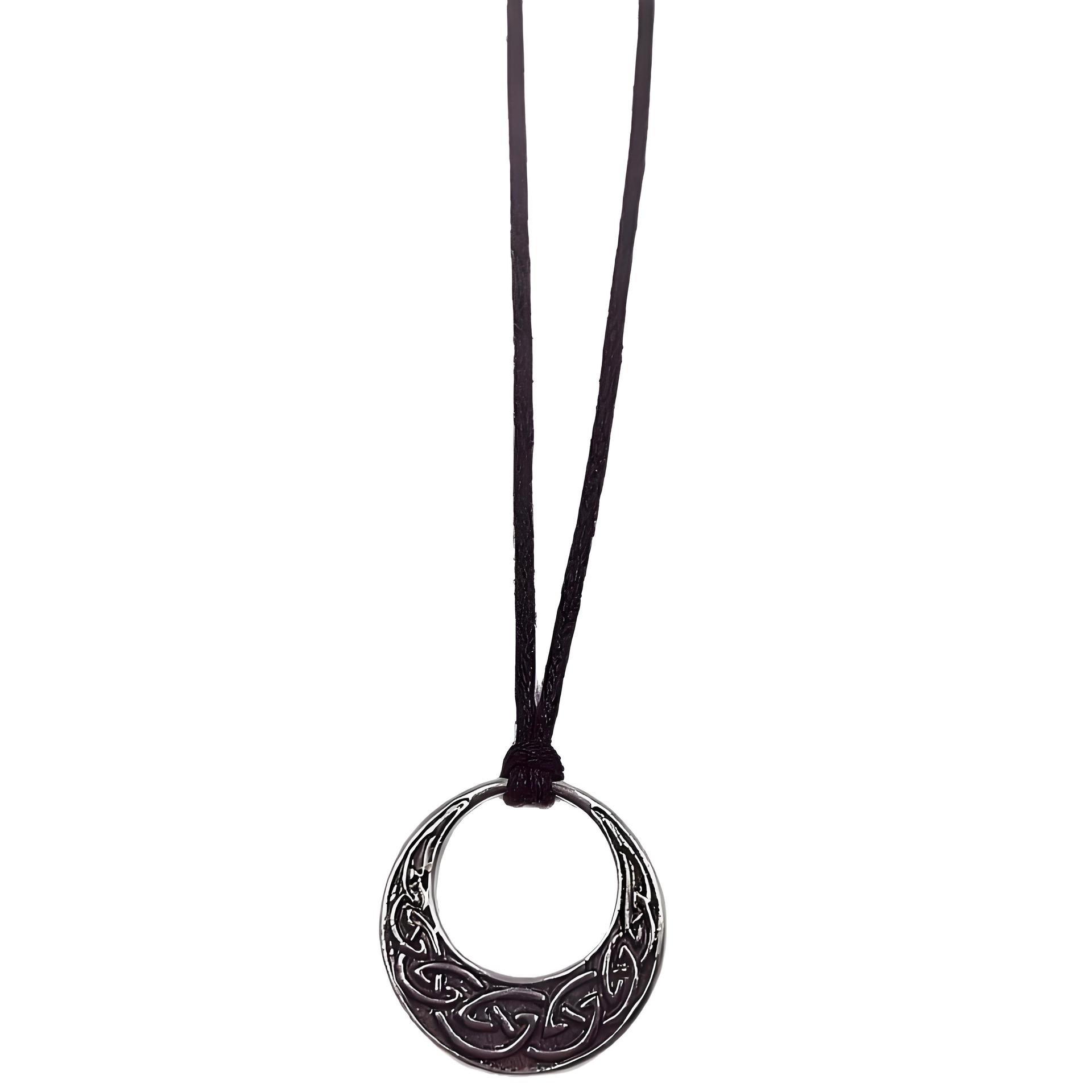 Hot Selling Retro Viking Celtic Knot Round Pendant Necklace With Adjustable PU Leather Norwegian Nordic Style Jewelry