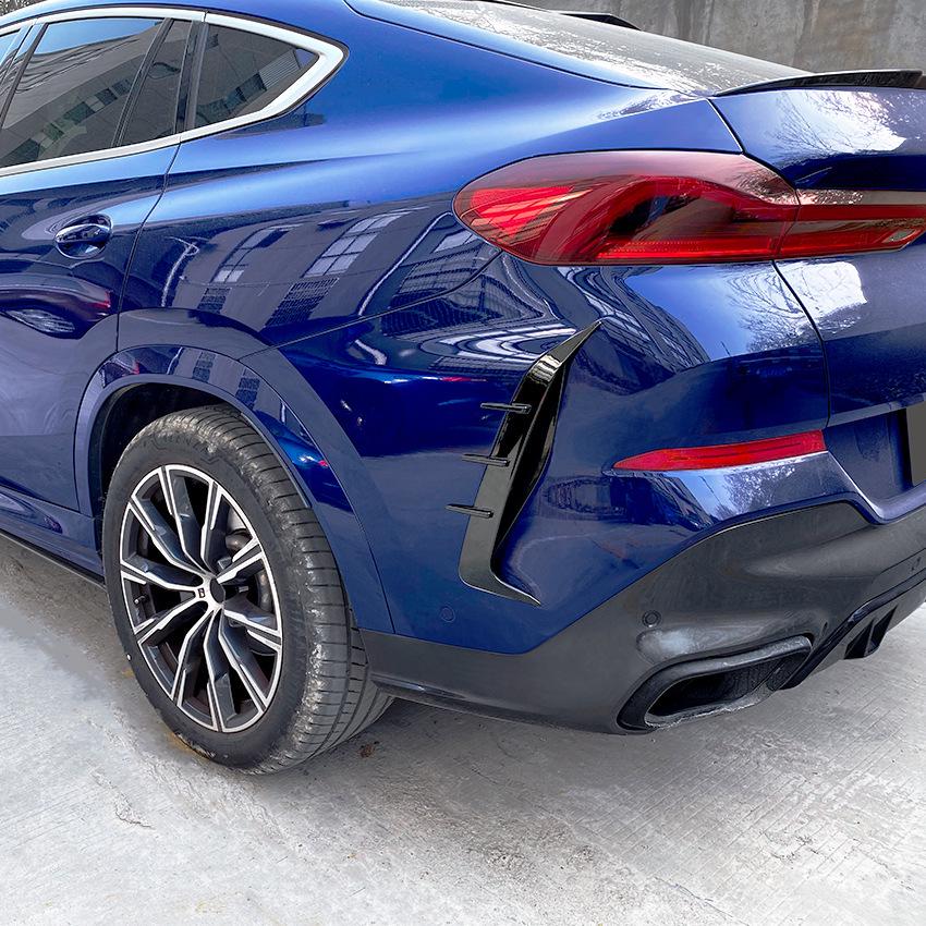 Decalcomania Sfiato Aria Diffusore Paraurti Posteriore BMW X6 G06, Nero Lucido