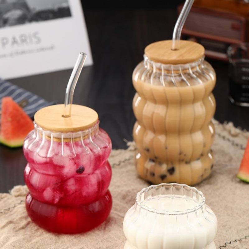 Hot Selling Borosilicate Ribbed Glass Iced Coffee Tumbler Cup with Bamboo Lid and Glass Straw for Your Refreshing Drinkware