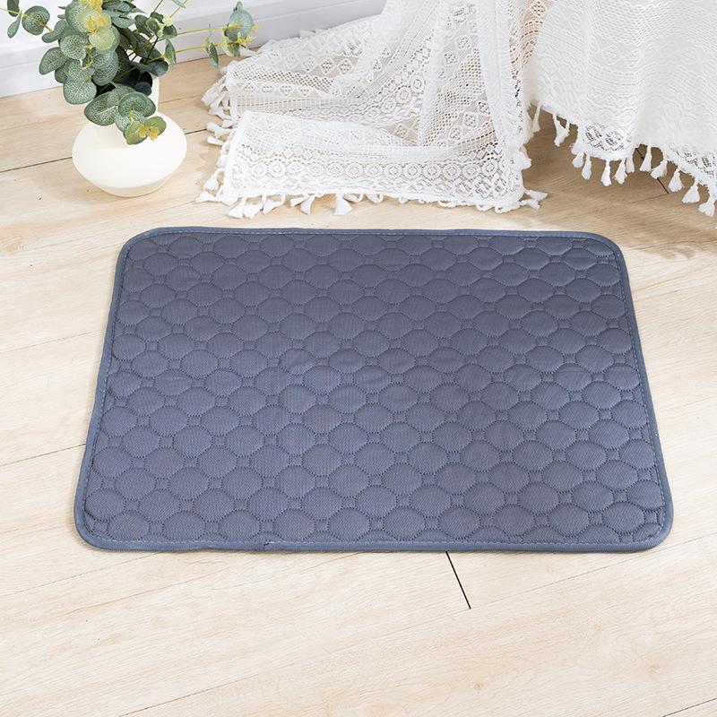 Reusable Waterproof Dog & Cat Training Pad - Washable, Absorbent, Non-slip & Quick-drying