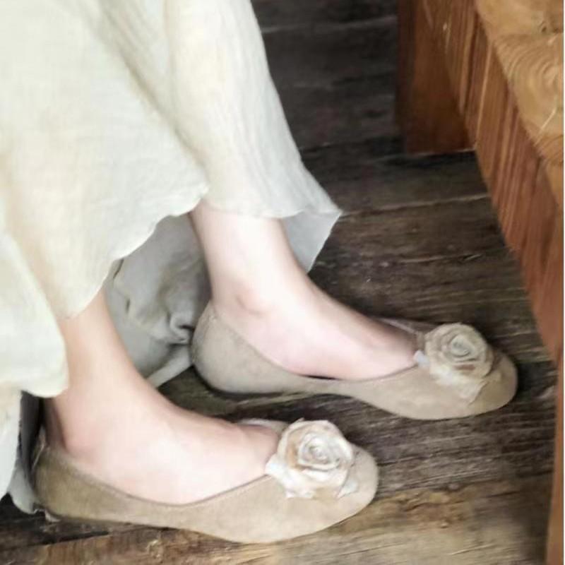 Výklenkový design suchá růže ploché jednoboty dámské jarní a podzimní retro nové čínské růžové květinové balerínky večerní vánek