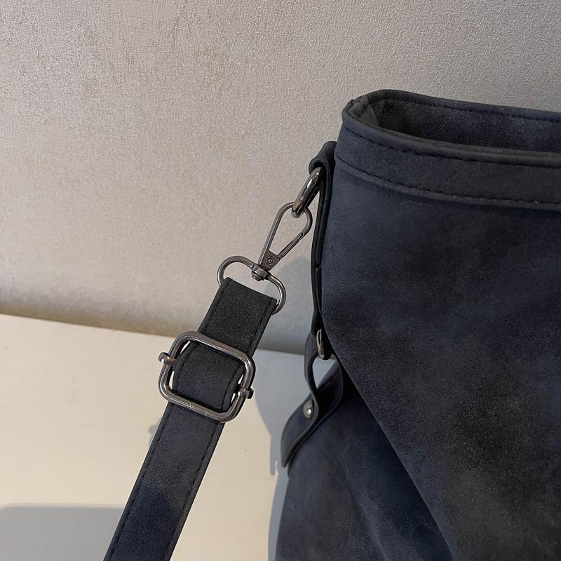 Vintage Kunstleder-Tragetasche Damen Übergröße Schultertasche mit verstellbarem Riemen und klassischem Design