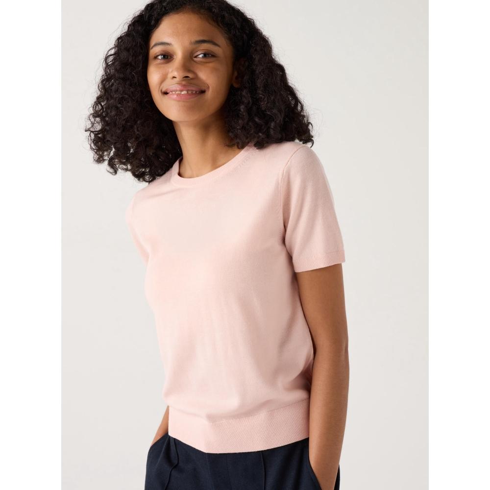 Uniqlo Merino Crew Neck Sweater  Short Sleeve 